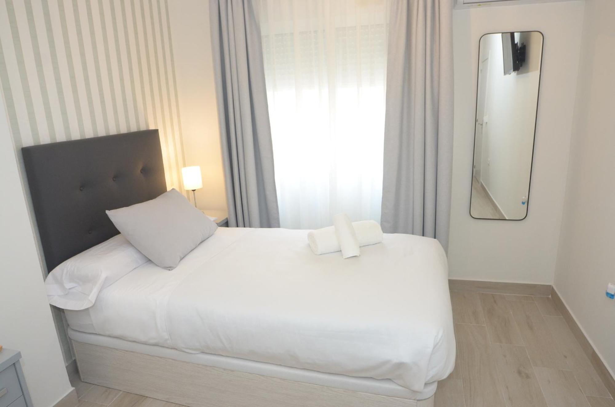 Alojamiento Beethoven Luxury Malaga Exterior photo