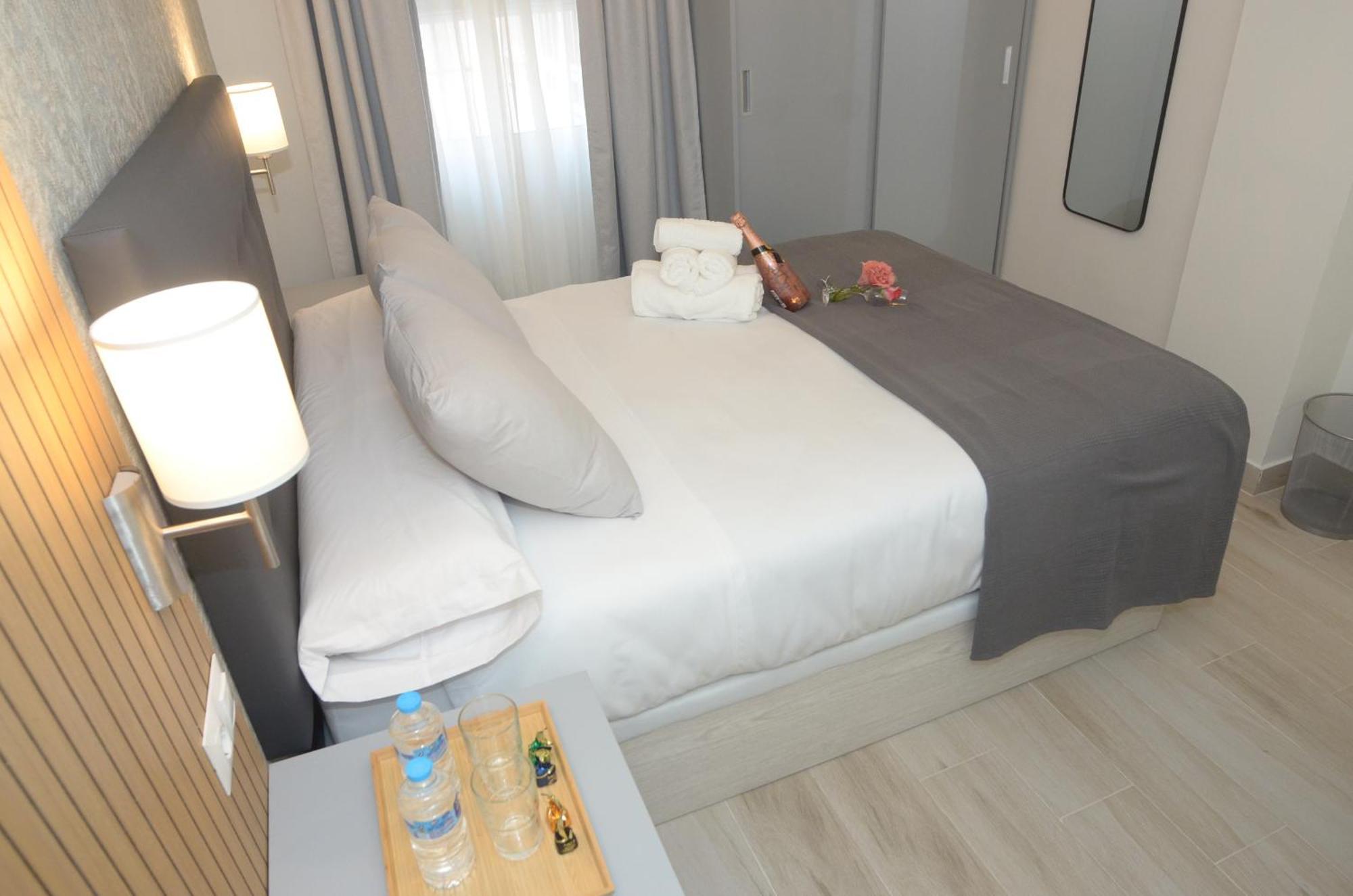 Alojamiento Beethoven Luxury Malaga Exterior photo