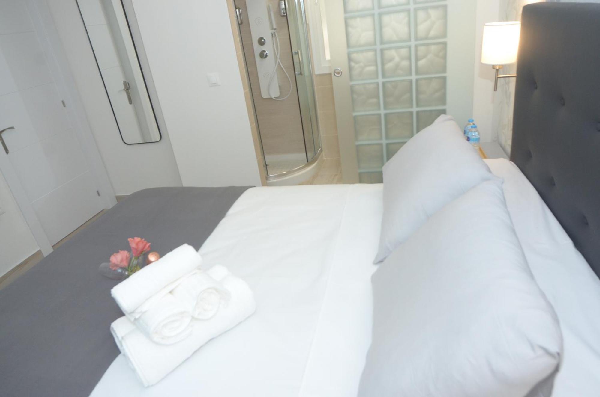 Alojamiento Beethoven Luxury Malaga Exterior photo