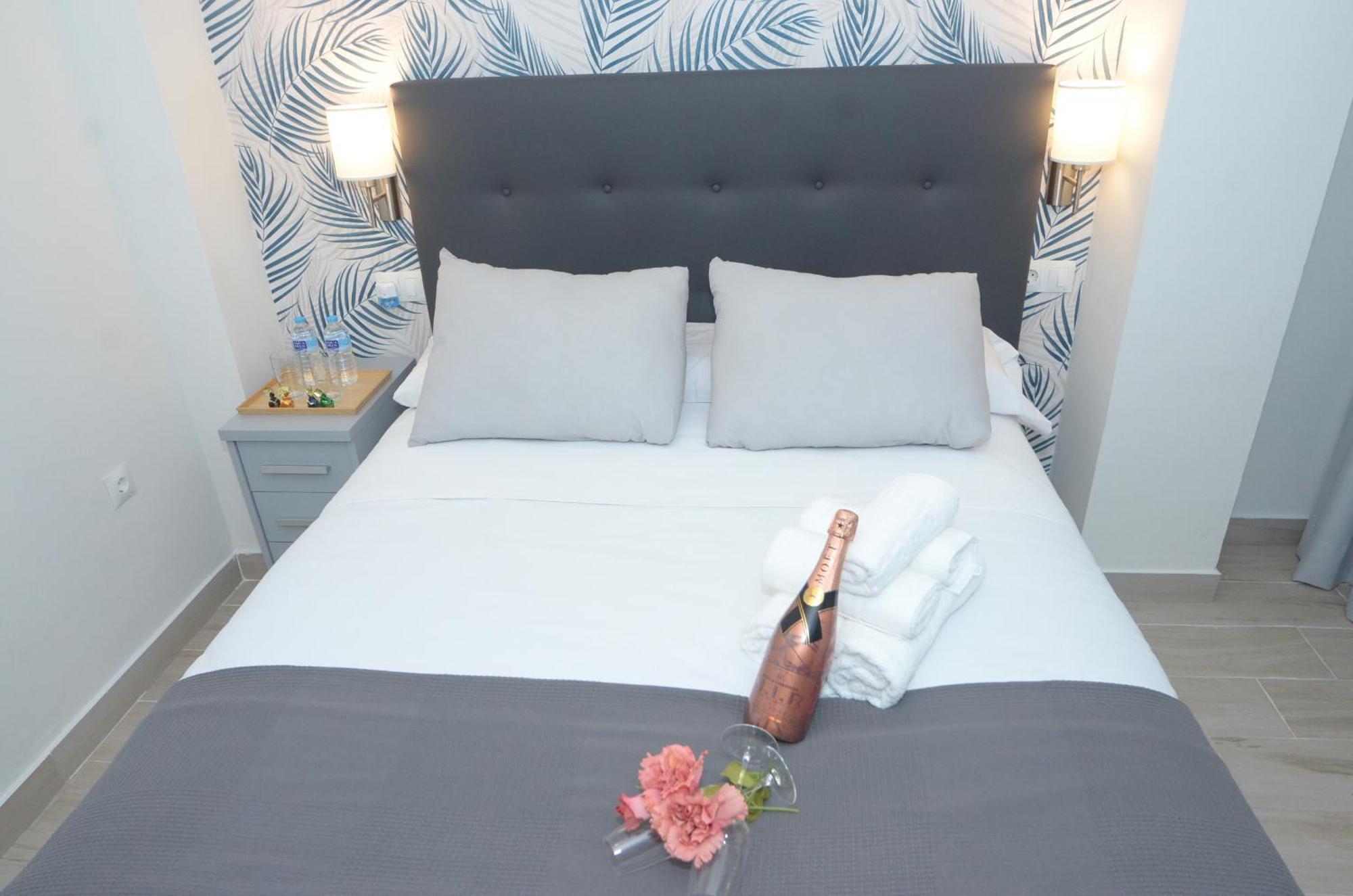 Alojamiento Beethoven Luxury Malaga Exterior photo